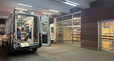 Çöp atma meselesi döner bıçaklı kavgaya dönüştü: 1 yaralı