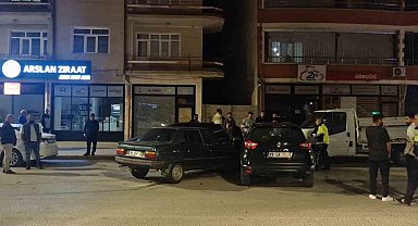 Çorum'da iki otomobil çarpıştı: 1 yaralı