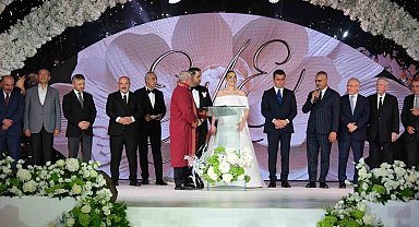 Çorum'daki düğün ünlüler geçidine sahne oldu