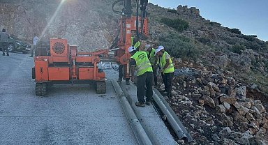 Cudi Dağı Sefine yoluna oto korkuluk