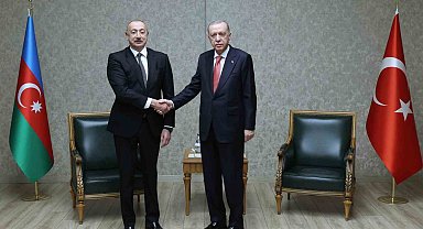 Cumhurbaşkanı Erdoğan, Azerbaycan Cumhurbaşkanı Aliyev ile bir araya geldi