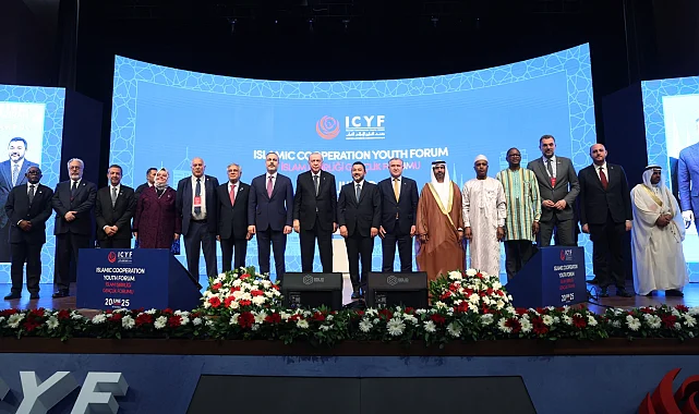 Cumhurbaşkanı Erdoğan: Müslümanlar olarak birlik beraberlik zorunluluktur
