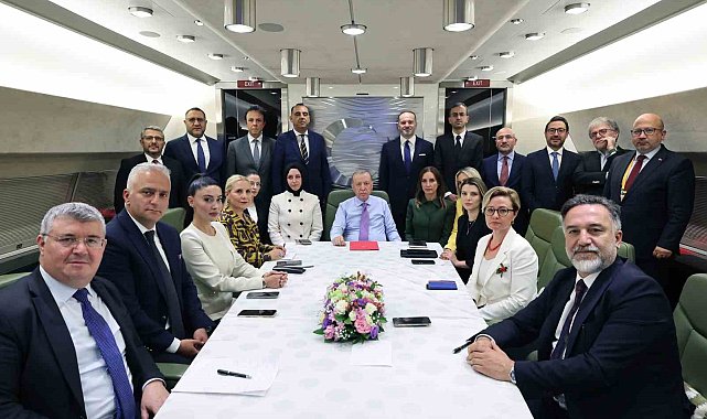 Cumhurbaşkanı Erdoğan: "Yalnızca Anayasamız ve demokrasimiz üzerindeki darbe lekesini temizlemek için bile yeni anayasa yapmaya ihtiyacımız var."