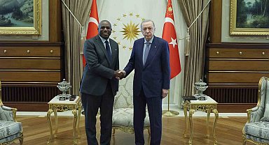 Cumhurbaşkanı Recep Tayyip Erdoğan, İngiltere Dışişleri Bakanı David Lammy'yi kabul etti.