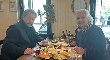 Demet Akalın'ın acı günü