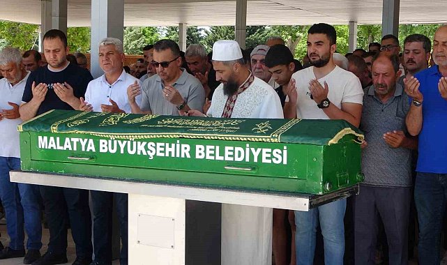 Denizde boğulan baba-oğul Malatya'da toprağa verildi