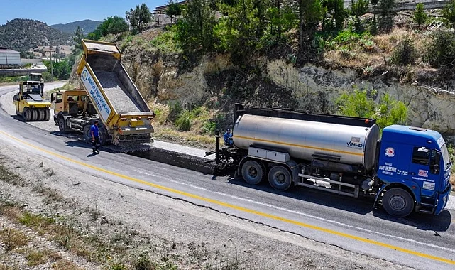 Denizli Büyükşehir'in asfalt mesaisi başladı