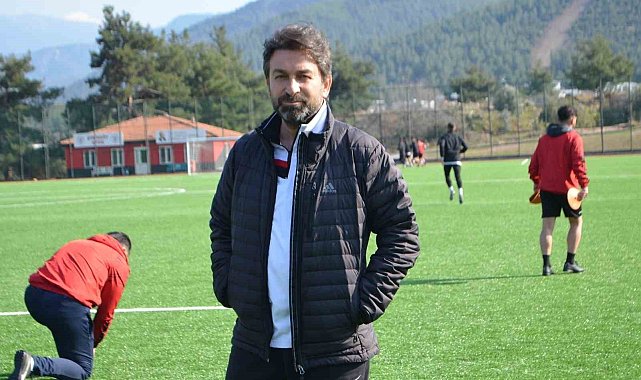 Denizli İdmanyurdu'nda yaprak dökümü