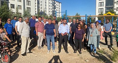 Depremzede site sakinlerinden ifraz tepkisi