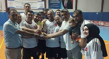 Develi'de voleybol coşkusu