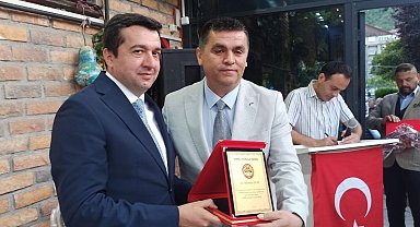 Devrek Kaymakamı veda yemeğinde göz yaşlarına hakim olamadı