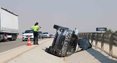 Devrilen otomobilde 1 kişi öldü, 3 kişi yaralandı