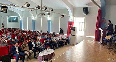 Dicle HEM'de Hayat Boyu Öğrenme Haftası sergi açılışı ve birçok etkinlikle kutlandı