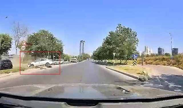 Direksiyon hakimiyetini kaybeden sürücü refüje çıkarak durabildi