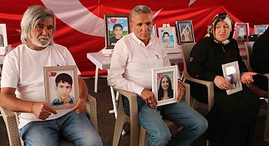 Diyarbakır anneleri bayramda da çadırdan ayrılmadı, eylemlerine devam etti