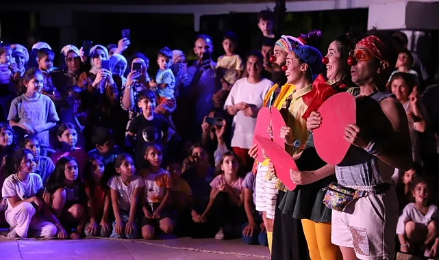 Diyarbakır Gezici Çocuk Tiyatro Günleri coşkuyla başladı
