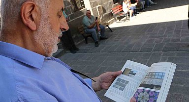 Diyarbakır Ulu Camii'nde bulunan 4. yüzyıla ait Latince kitabe ziyaretçileri etkiliyor