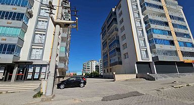 Diyarbakır'da aranan kayıp çocuk, yangın merdiveni boşluğunda ölü bulundu