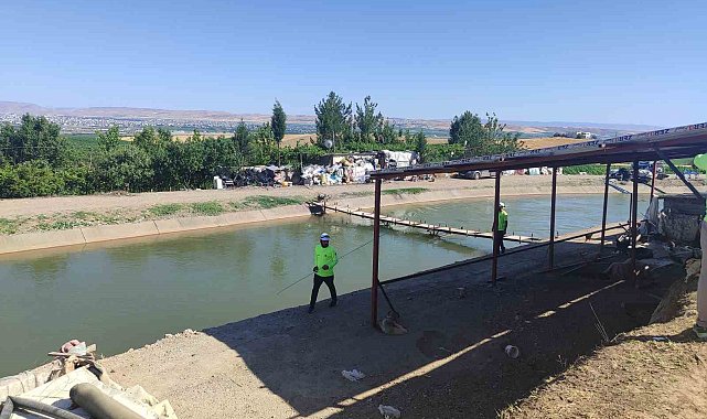 Diyarbakır'da sulama kanalına düşmüş olabileceği değerlendirilen kişi için arama çalışması başlatıldı