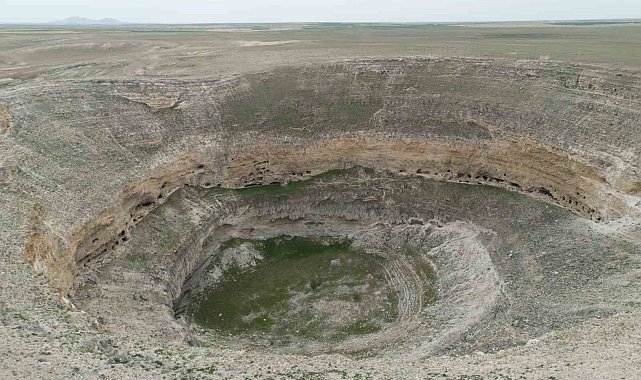Doğa tutkunlarının ilgiyle ziyaret ettiği göller bir bir kuruyor