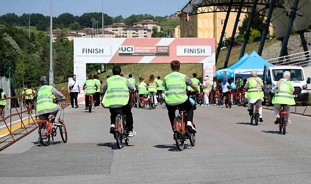 Dünya Bisiklet Günü'nde pedallar vadide sağlıklı bir dünya için döndü