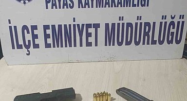 Durdurulan şahısların üzerlerinden ruhsatsız silah çıktı
