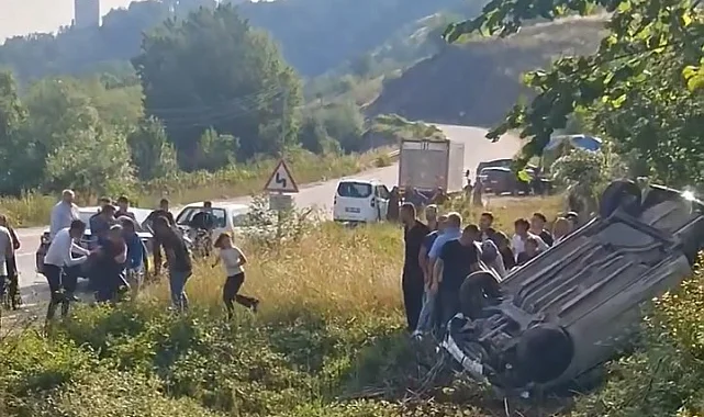 Düzce'de otomobil şarampole devrildi