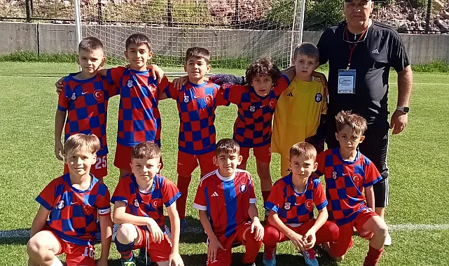 Edirne Keşanlı minikler Kartepe Turnuvası'nda ikinci oldu