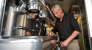 Edirne'de kafe işletmecisinin duyarlılığı, yaşlı kadını dolandırılmaktan kurtardı