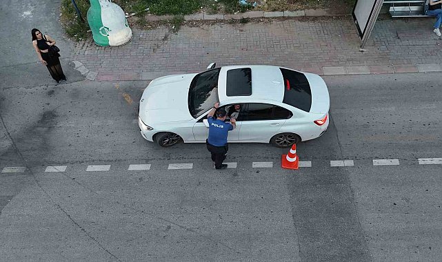 Edirne'de Kurban Bayramı'nda yüzlerce araç kontrol edildi