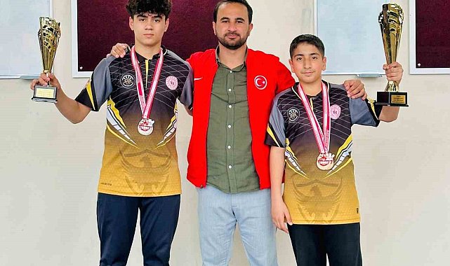 Elazığ dartta tarih yazdı: 6 madalya, 2 kupa