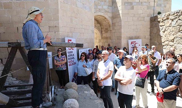 Elazığ'da bilim, tarih ve kültür Harput Kalesi'nde buluştu