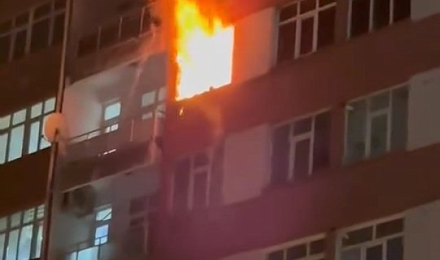Elazığ'daki apartman yangını paniğe neden oldu