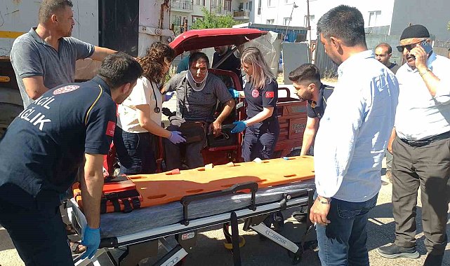 Elektrikli motosiklet tır dorsesine çarptı: 1 yaralı
