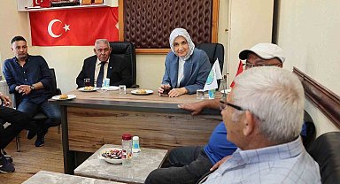 Emekli demiryolu işçileri valiye demiryollarının tarihsel sürecini anlattı