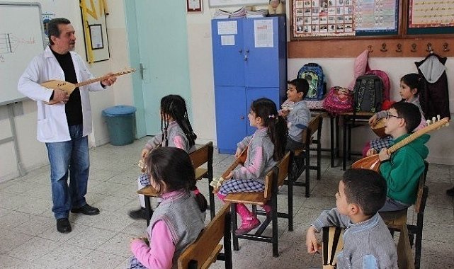Emekli öğretmen Şevket Akar'dan yeni roman