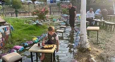 Emet ilçesi Dereli Kaplıcaları bölgede az rastlanır şifalı sulara sahip