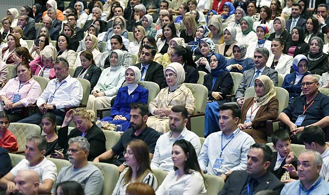 Emine Erdoğan: "Koruyucu aile sisteminin tüm dünyada yaygınlaşması elzemdir"