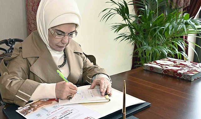 Emine Erdoğan, Türk Kızılay'a kurban bağışında bulundu