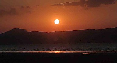 Erçek Gölü'nde muhteşem gün batımı