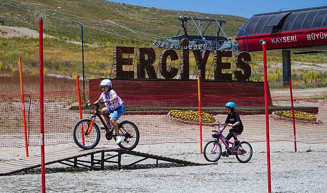 Erciyes'te 'Çocuk Bisiklet ve Aktivite Parkı' sezonu açıldı