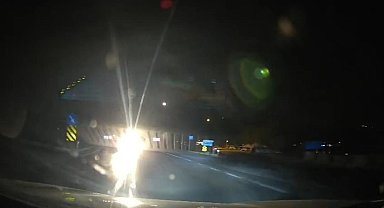 Erdek'te tersten gelen otomobil faciaya davetiye çıkardı
