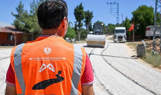 Erdemli kırsalındaki yollar yenileniyor