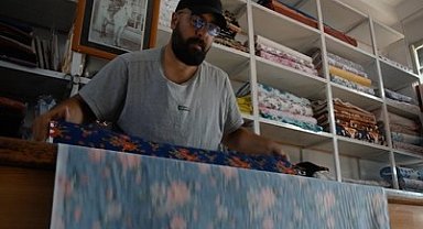 Erzincan'da 3 kuşak hizmet veren kumaşçı dükkanı, değişen modanın değil dostluğun ve güvenin adresi oldu