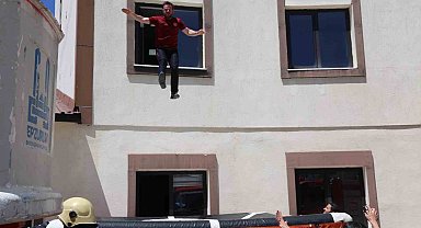 Erzurum İtfaiyesi'nden sağlıkçılara eğitim