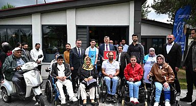 Erzurum Valisi Mustafa Çiftçi engelli vatandaşlarla bir araya geldi