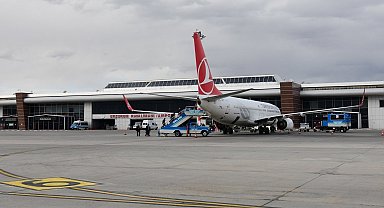 Erzurum'da beş ayda 497 bin 449 kişi uçtu