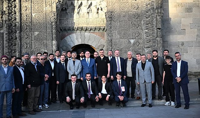 Erzurum'da "Hukuk Akademisi" oturumları tamamlandı