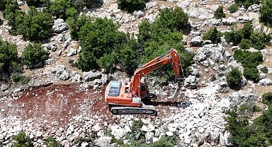 Eskişarkaya'da arazi yolu hasreti sona erdi