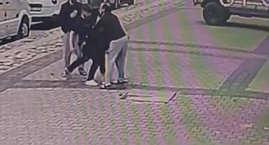 Eve giren şahsa meydan dayağı